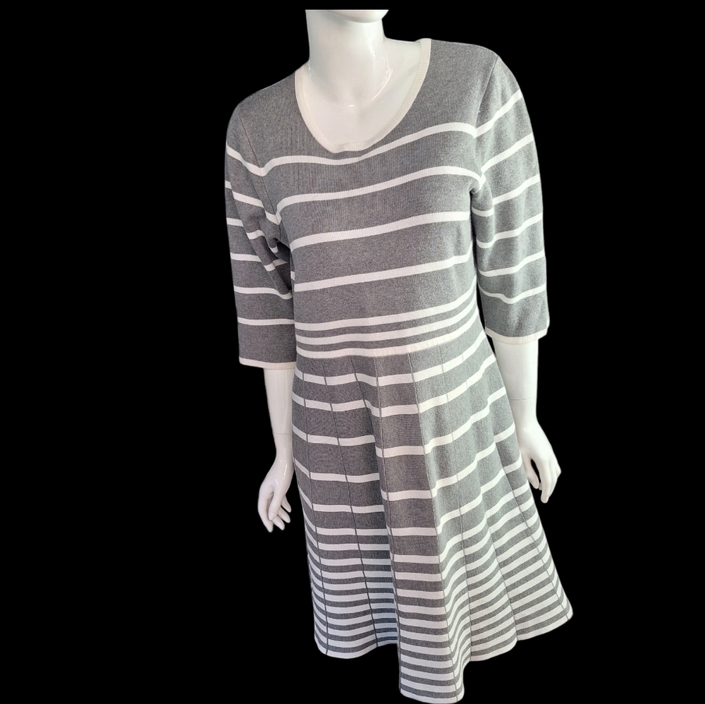 Lane Bryant Grey and White Striped Womens Sweater Dress Mid Sleeve Size 18/20 - Picture 3 of 15